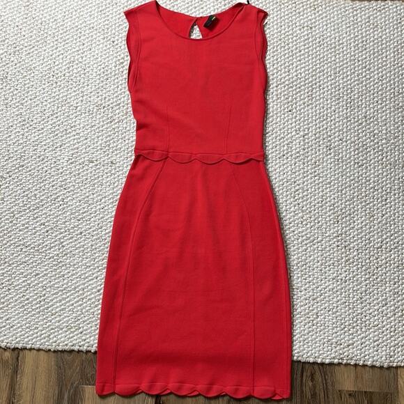 Fendi Scalloped Trim Detail Dress - Picture 2 of 12